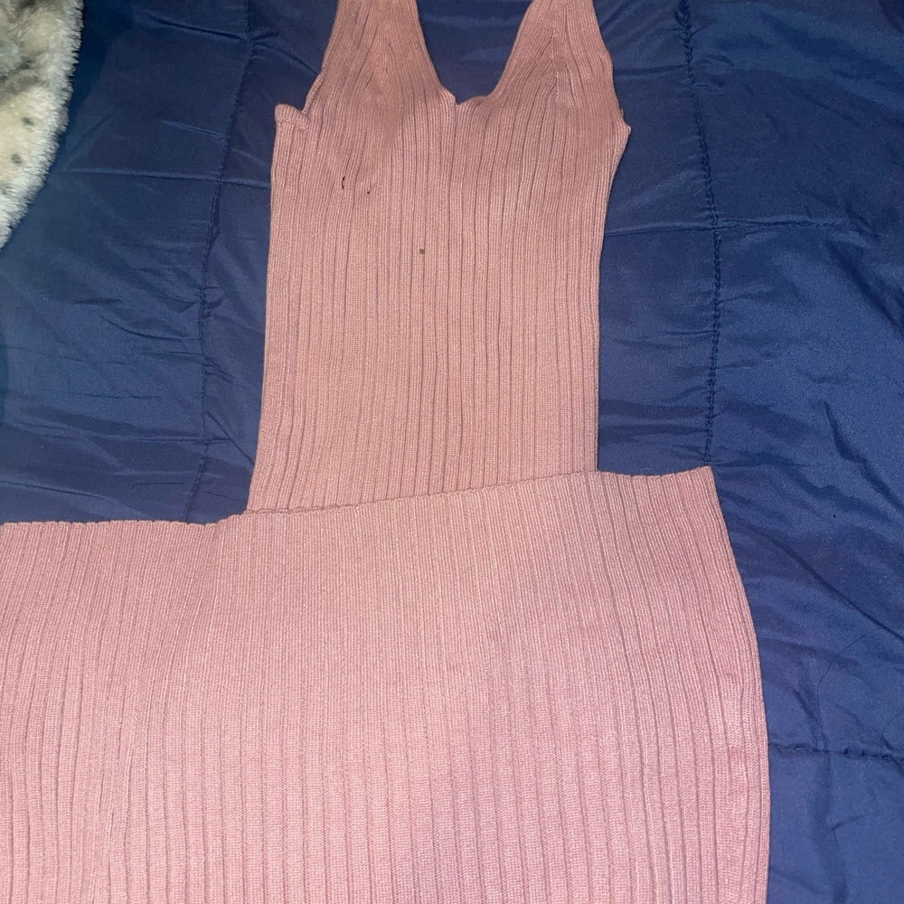 Chic Strapless Pink Ribbed Dress